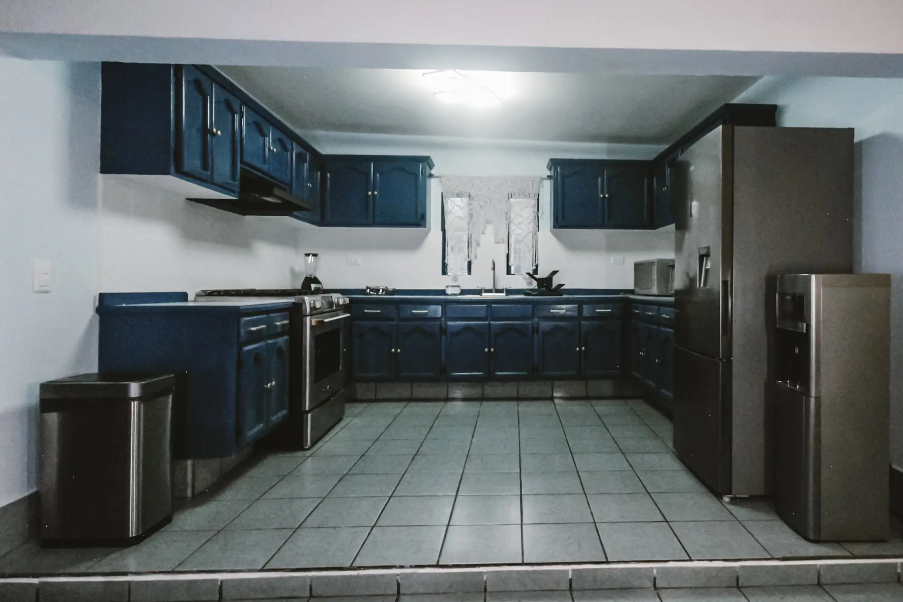 Cocina compartida equipada de muestra en Casa Luna